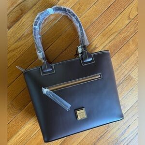 NWT Dooney and Bourke Quincey Beacon tote, brown leather.